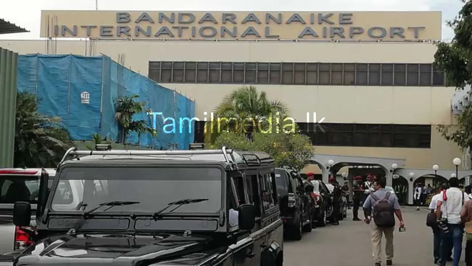 கொழும்பு விமான நிலையத்தில் தடம் புரண்ட குடிவரவு அமைப்பு