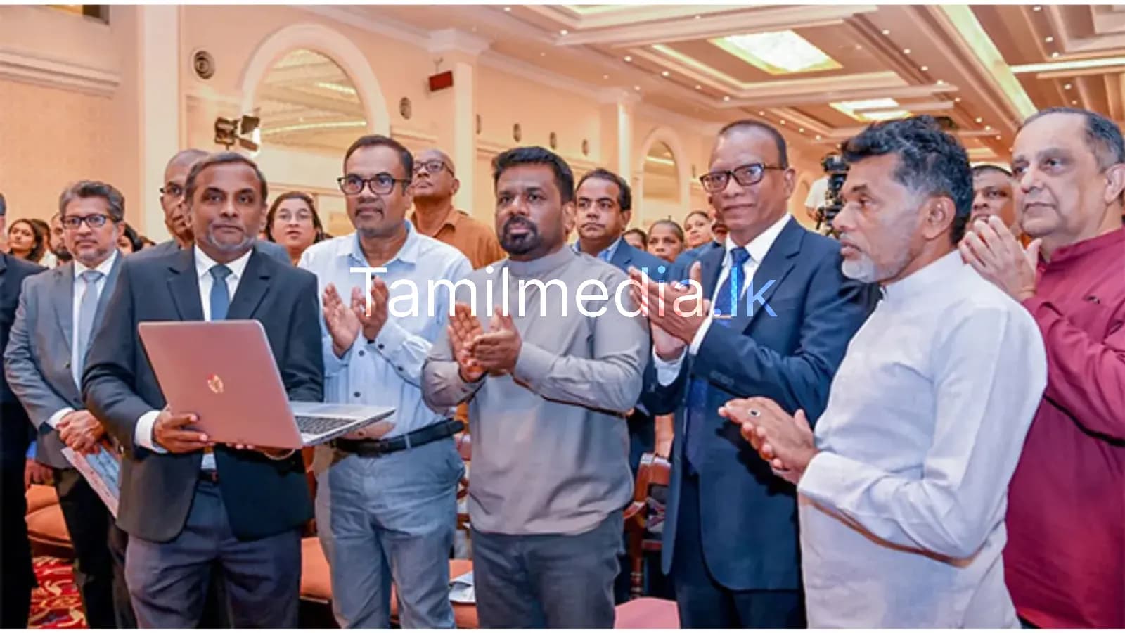 4000 ஏழை குடும்பங்களுக்கு வீடு - அனுர குமார திசாநாயக்க