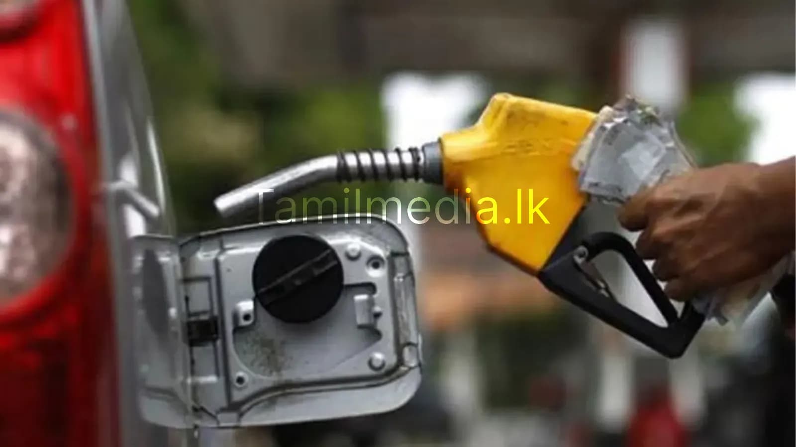 இன்று நள்ளிரவு முதல் எரிபொருள் விலையில் மாற்றம்