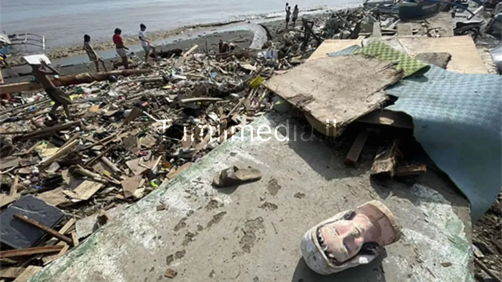 பிலிப்பைன்ஸில் புயல் பேரழிவு – 114 பேர் உயிரிழப்பு