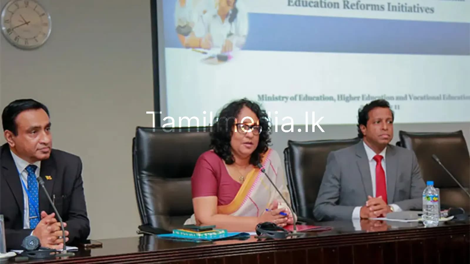 1 மற்றும் 6ஆம் வகுப்பு புதிய பாடத்திட்டம் வெளியீடு