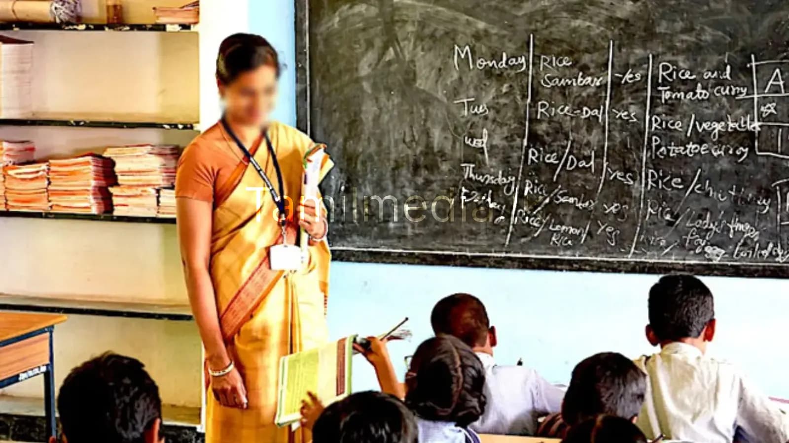 நாடு முழுவதும் ஆசிரியர் பணியிடங்கள் காலி – பிரதமர்