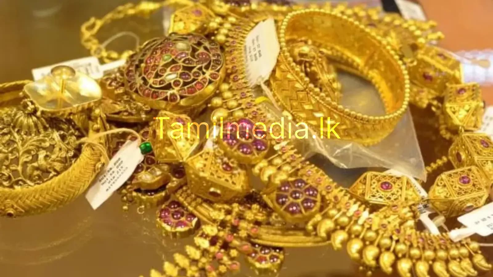 மாதத்தொடக்கத்தில் அதிகரித்த தங்க விலை -எவ்வளவு தெரியுமா