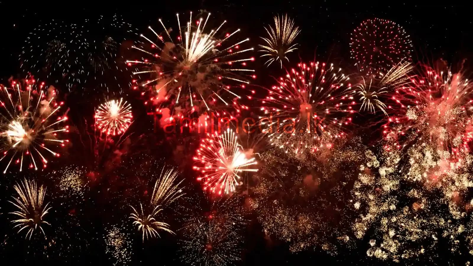 தீபாவளியில் பட்டாசு வெடிக்கும்போது பாதுகாப்பு முக்கியம்